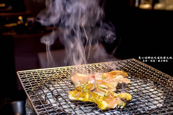 (邀稿)高雄新興︱野饌日式炭火燒肉火烤兩吃吃到飽
