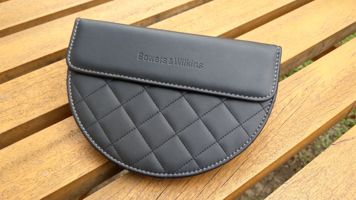 樂動人生、音你而在！Bowers & Wilkins P7 Wireless 高音質藍牙耳機，隨時隨地展開你的音樂饗宴！