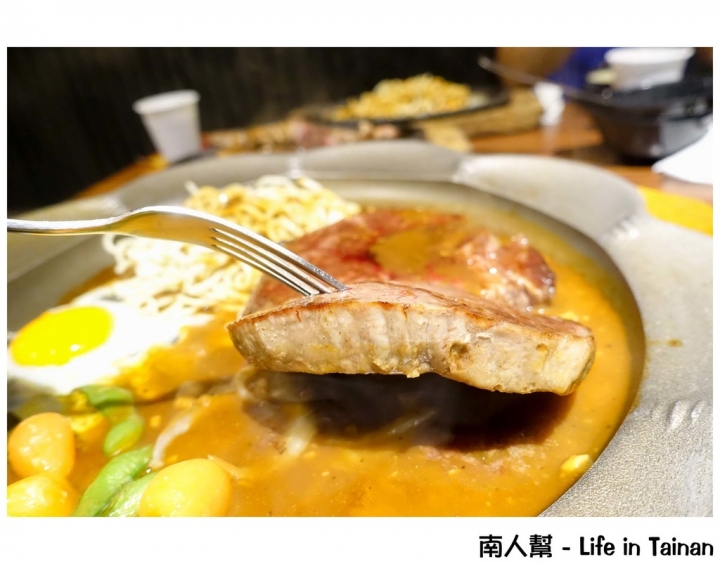 【台南北區-美食】70元豬排｜80元牛排｜雙人海陸大拼盤500有找｜濃湯.飲料喝到飽 ~ 吉鶴牛排-台南花園店