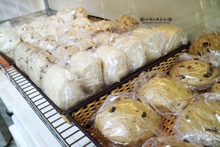 【永和美食】『阿鵬師老麵包子饅頭專賣店』純手工/老麵發酵/養生.健康/天然食材/扎實口感/用料實在/口味多樣