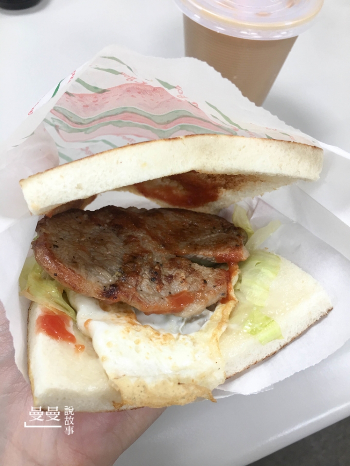 【台北/捷運南京復興站】餐車早餐，逼雞老闆不減我最愛鴛鴦奶茶與培根蛋起司三明治的熱情(2019/07/31老闆已休息，動態請關注臉書打卡標籤公告)