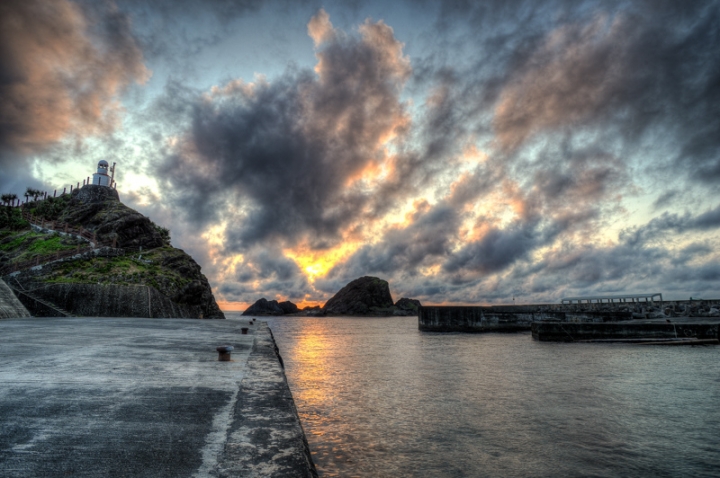 [遊記] 蘭嶼四天三夜 (東清灣 青青草原 祈禱山 拼板舟 日出日落.......)