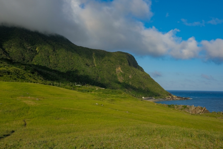 [遊記] 蘭嶼四天三夜 (東清灣 青青草原 祈禱山 拼板舟 日出日落.......)
