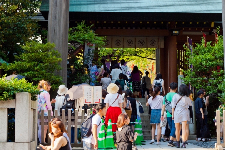 【景點。遊記】東京 神樂坂 神樂坂一日散策 漫步神樂坂 參拜大神宮 七夕祈願 餐廳 美食 風景 推薦 神社