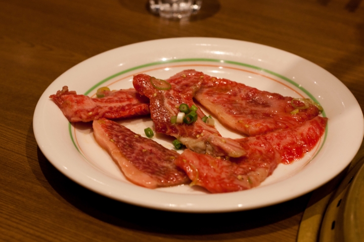 【美食。食記】東京 鶯谷 肉質絕美 便宜質優 鶯谷園 預約 訂位 燒肉 推薦