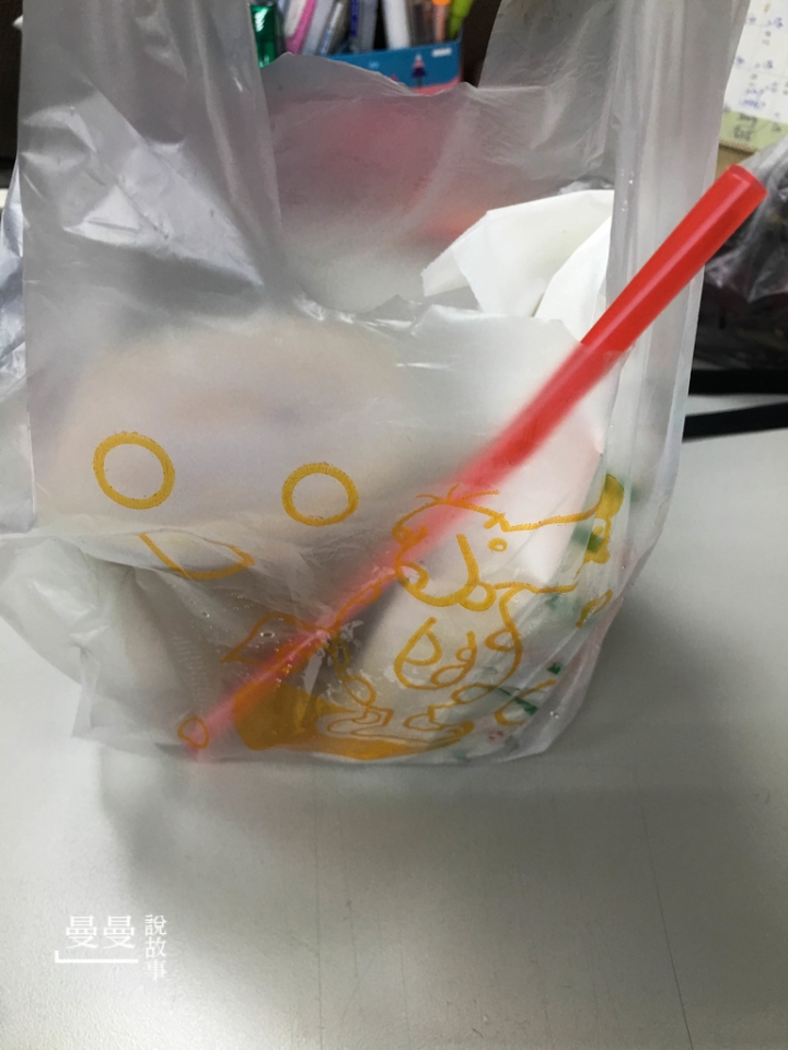 【台北/捷運南京復興站】餐車早餐，逼雞老闆不減我最愛鴛鴦奶茶與培根蛋起司三明治的熱情(2019/07/31老闆已休息，動態請關注臉書打卡標籤公告)