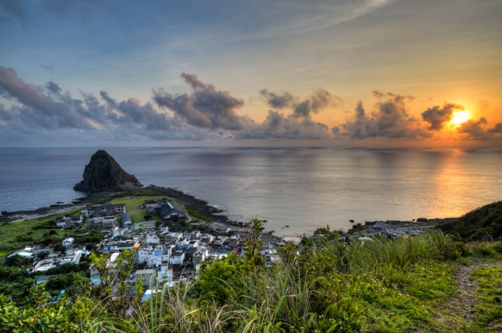 [遊記] 蘭嶼四天三夜 (東清灣 青青草原 祈禱山 拼板舟 日出日落.......)