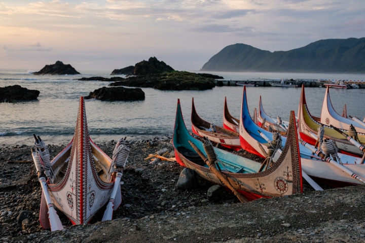 [遊記] 蘭嶼四天三夜 (東清灣 青青草原 祈禱山 拼板舟 日出日落.......)