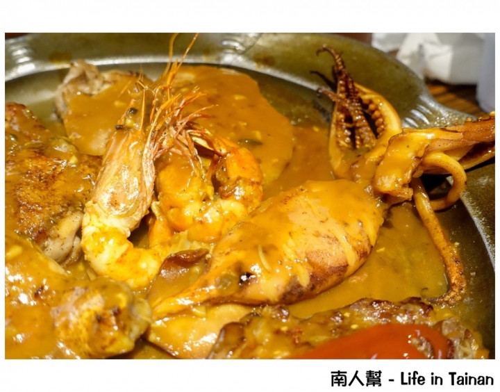 【台南北區-美食】70元豬排｜80元牛排｜雙人海陸大拼盤500有找｜濃湯.飲料喝到飽 ~ 吉鶴牛排-台南花園店