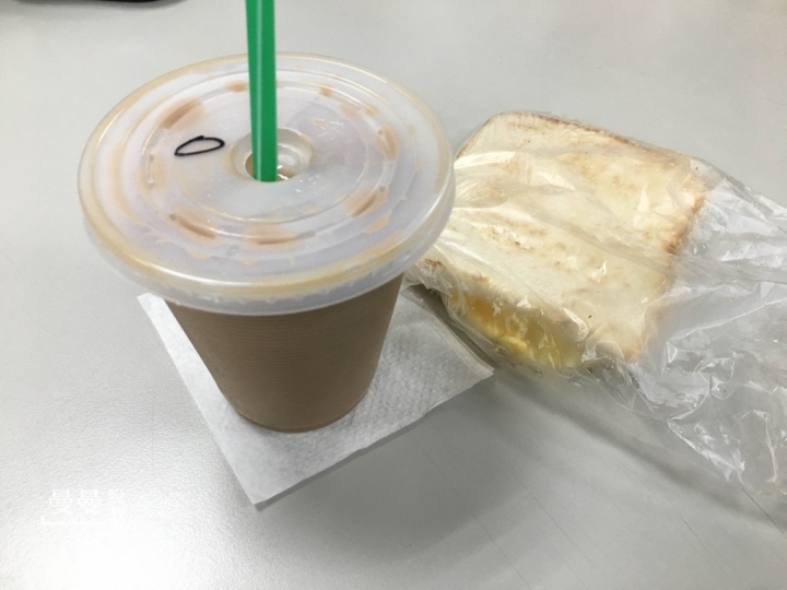 【台北/捷運南京復興站】餐車早餐，逼雞老闆不減我最愛鴛鴦奶茶與培根蛋起司三明治的熱情(2019/07/31老闆已休息，動態請關注臉書打卡標籤公告)