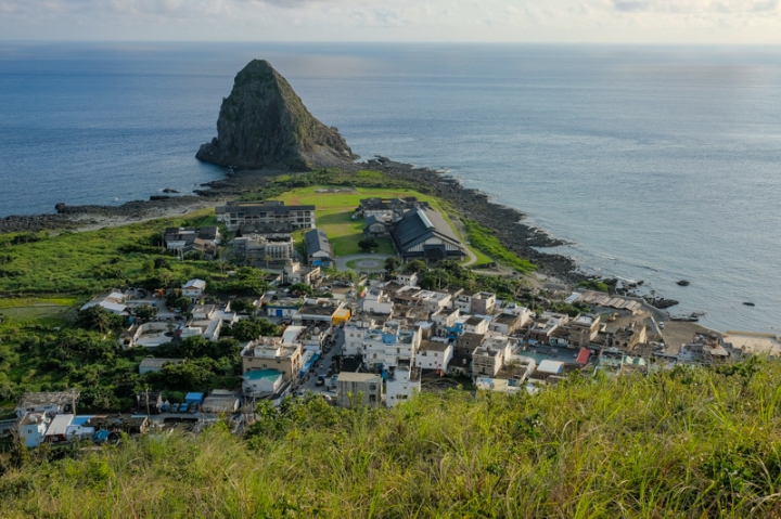 [遊記] 蘭嶼四天三夜 (東清灣 青青草原 祈禱山 拼板舟 日出日落.......)