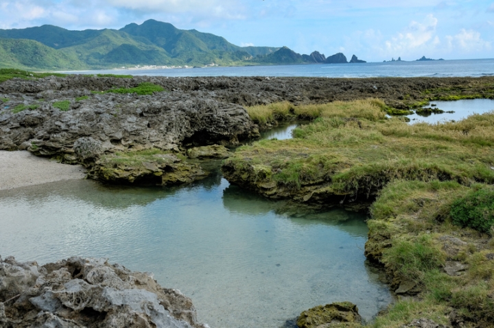 [遊記] 蘭嶼四天三夜 (東清灣 青青草原 祈禱山 拼板舟 日出日落.......)