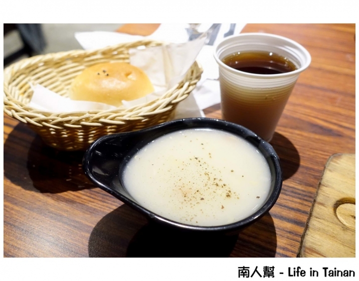 【台南北區-美食】70元豬排｜80元牛排｜雙人海陸大拼盤500有找｜濃湯.飲料喝到飽 ~ 吉鶴牛排-台南花園店