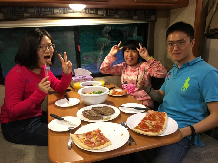 爸爸送給女兒們的畢業禮物之加拿大露營車自助行 - Day 2