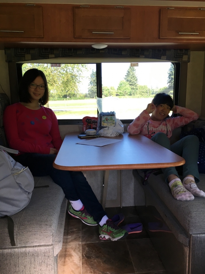 爸爸送給女兒們的畢業禮物之加拿大露營車自助行 - Day 2