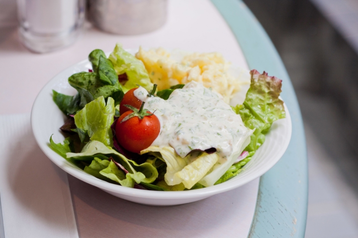 【食記。美食】東京 大崎 旅行時的纖維救援  沙拉小菜吃到飽 舟茶屋