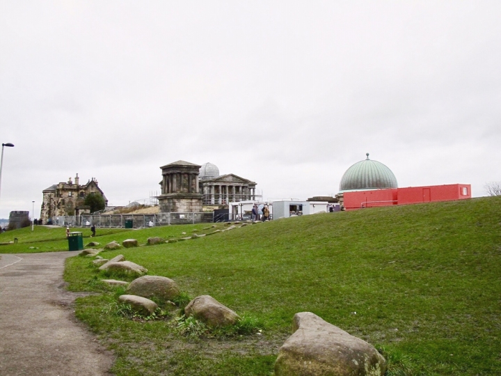 【Edinburgh．走跳】走進One Day電影場景愛丁堡卡爾頓山丘-慢遊舊城區