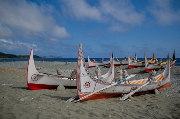 [遊記] 蘭嶼四天三夜 (東清灣 青青草原 祈禱山 拼板舟 日出日落.......)
