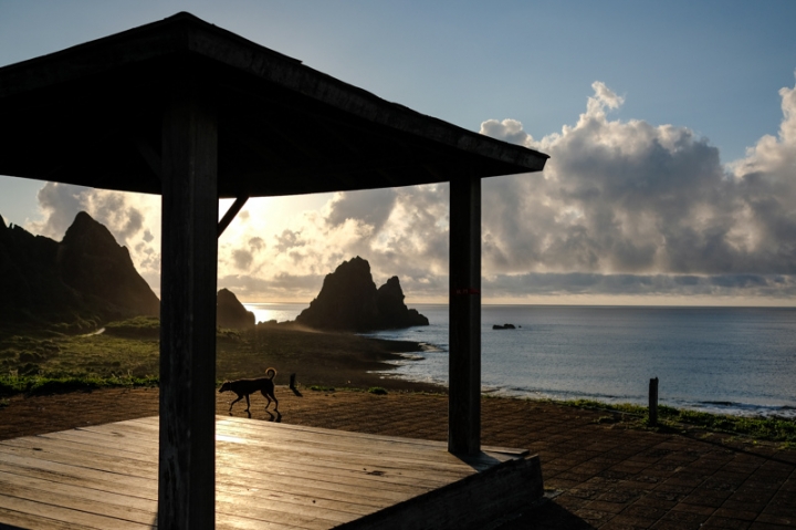 [遊記] 蘭嶼四天三夜 (東清灣 青青草原 祈禱山 拼板舟 日出日落.......)