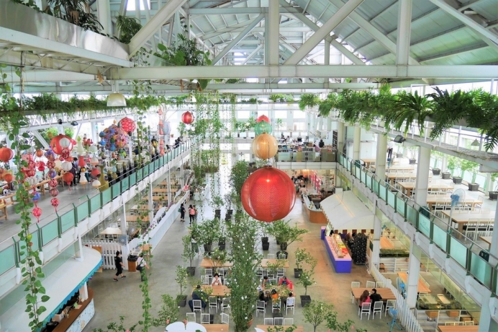 【宜蘭員山 | 餐廳】美麗溫室花園裡的自助美饌❀香草菲菲
