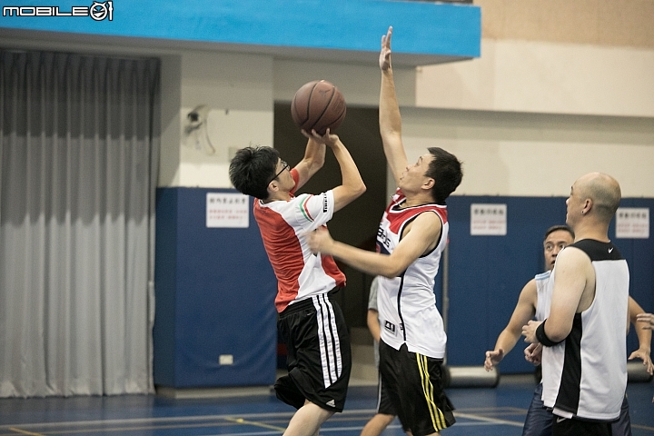 9/5 19:00 下班一起來打球！小惡魔徵球友 一起到內湖室內球場鬥牛！