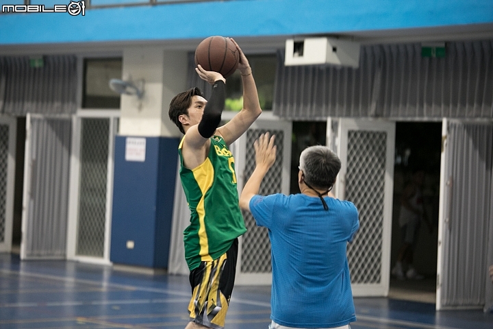 9/5 19:00 下班一起來打球！小惡魔徵球友 一起到內湖室內球場鬥牛！