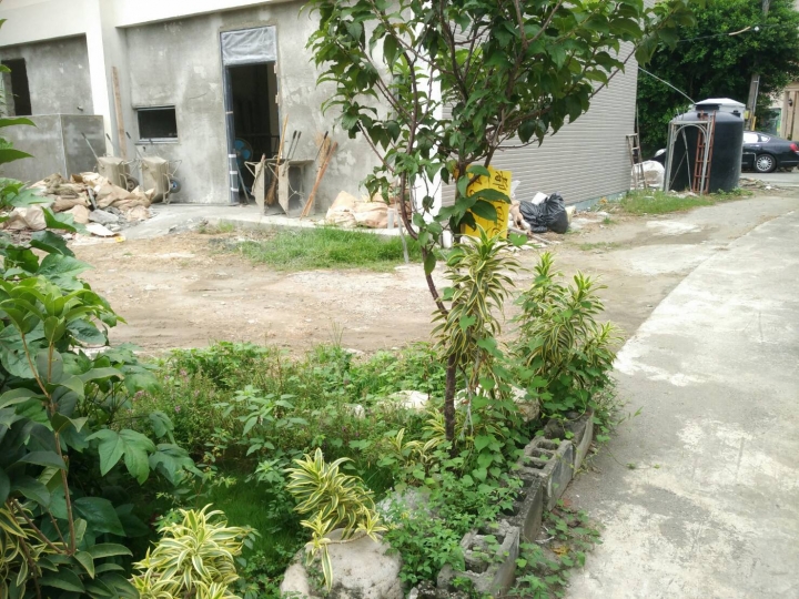 請教 : 河岸咖啡小舖的戶外庭院及車庫diy …