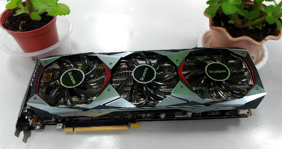 買了一張最便宜的1080ti 遊戲效果也很不錯