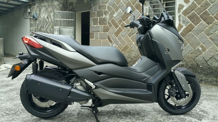 生日禮物終於到了 YAMAHA XMAX 300