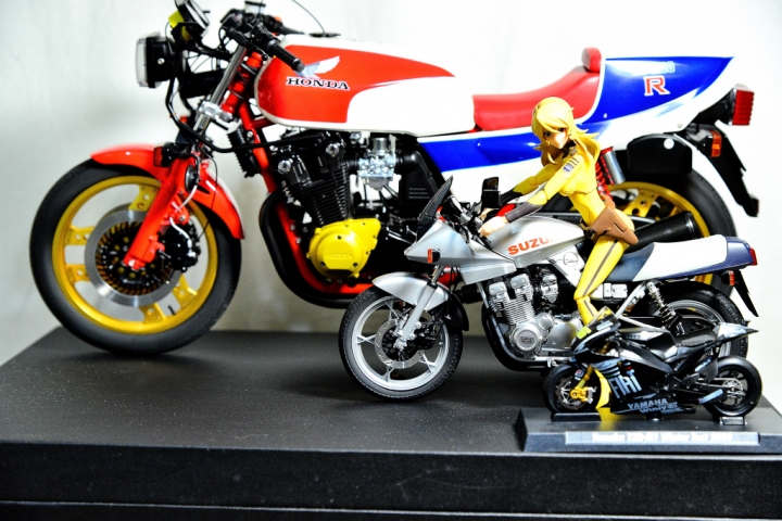 十年磨一劍，1/6比例的合金大傢伙Autoart 1/6曠世傑作機 CB1100R RD