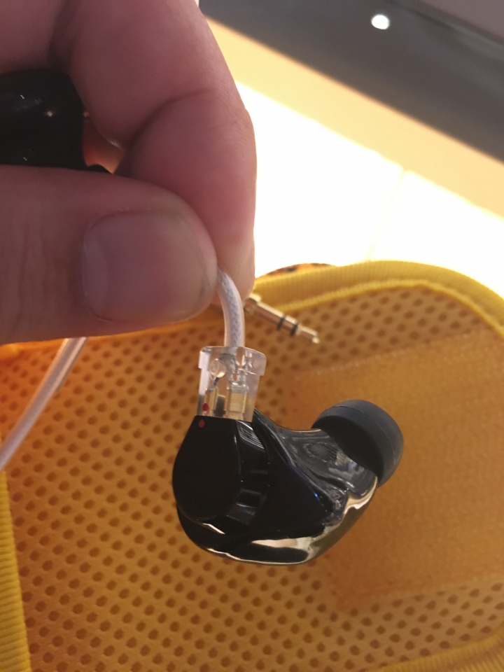Fitear Universal - 輕鬆聽音樂