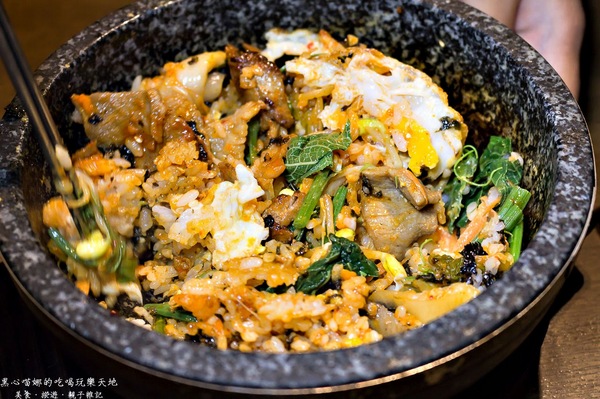 (邀稿)高雄前鎮︱玉豆腐韓國豆腐煲專門店(高雄夢時代店)