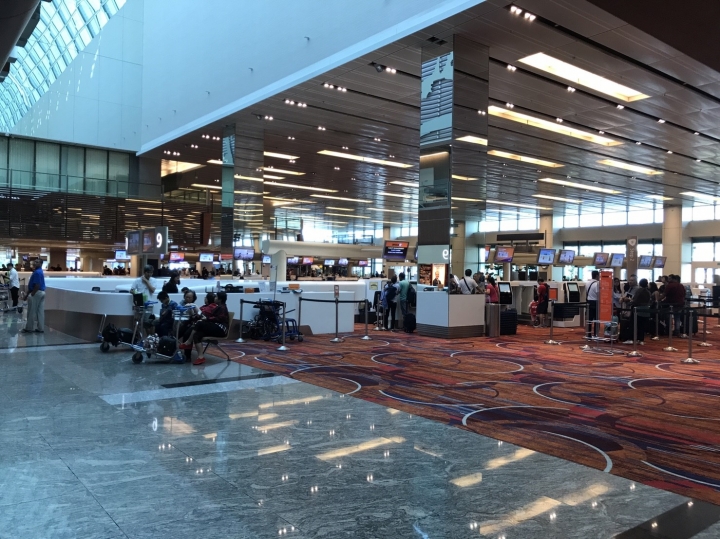 飛行紀錄:新加坡-香港 國泰首架A350 CX690 商務艙