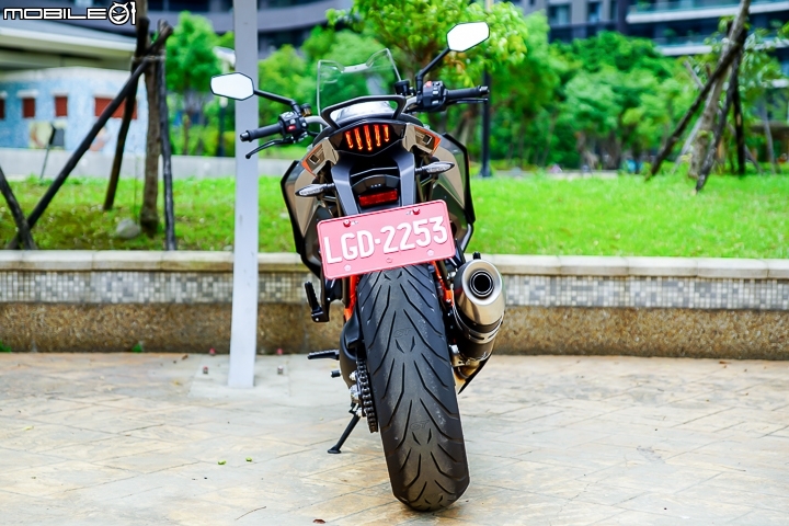 猛獸也能很紳士 KTM 1290 SuperDuke GT 試駕