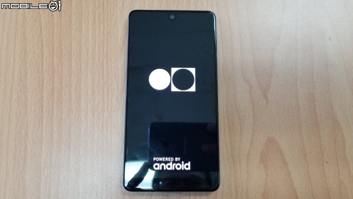 [開箱]Essential Phone 安卓之父Andy Rubin 設計款手機 簡單分享~