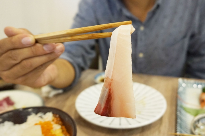 【台南日式料理】鮨小清 刺身 串燒 握壽司｜安南區新店報到！超 澎 湃 特級海鮮丼，滿足口腔的鮮甜味｜舒肥無骨牛小排，軟嫩多汁盡在不言中｜注入職人精神的各式料理，一吃難忘又回味！