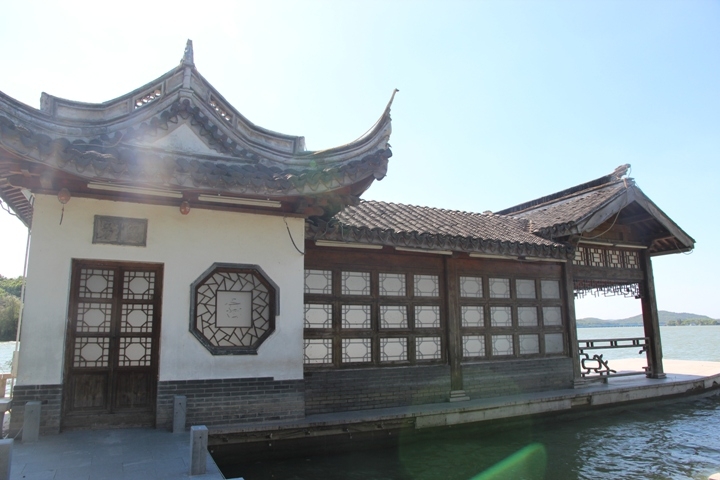 今 夏 江 南 夢 幻 煙 雨 五 日 遊