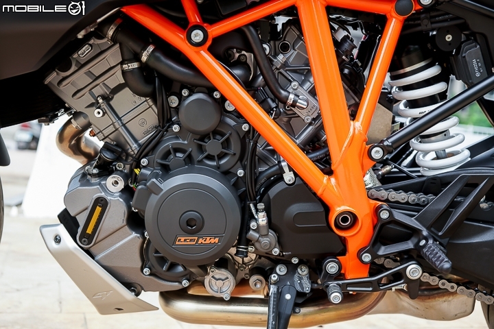 猛獸也能很紳士 KTM 1290 SuperDuke GT 試駕