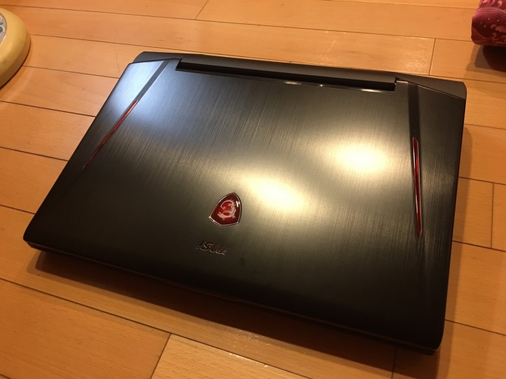 [開箱]  MSI GT83VR 7RF Titan SLI 效能怪獸 (附上黑色沙漠等實際遊戲測試影片)