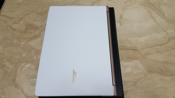 ACER TravelMate TMP249 & SWIFT 5 開箱