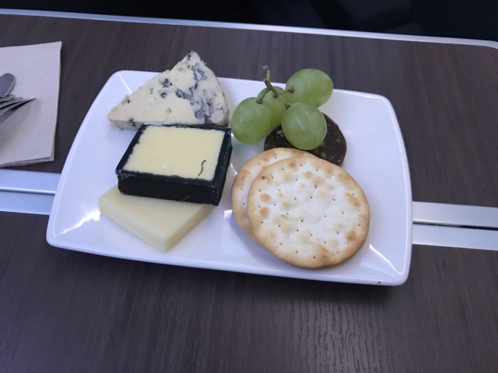 飛行紀錄:新加坡-香港 國泰首架A350 CX690 商務艙