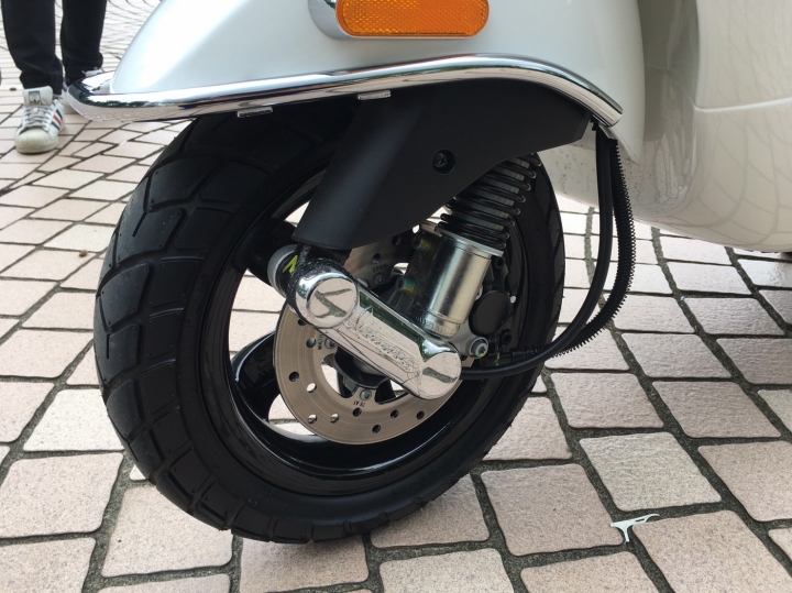 2017最新 VESPA LX i-get引擎版+半專業開箱文