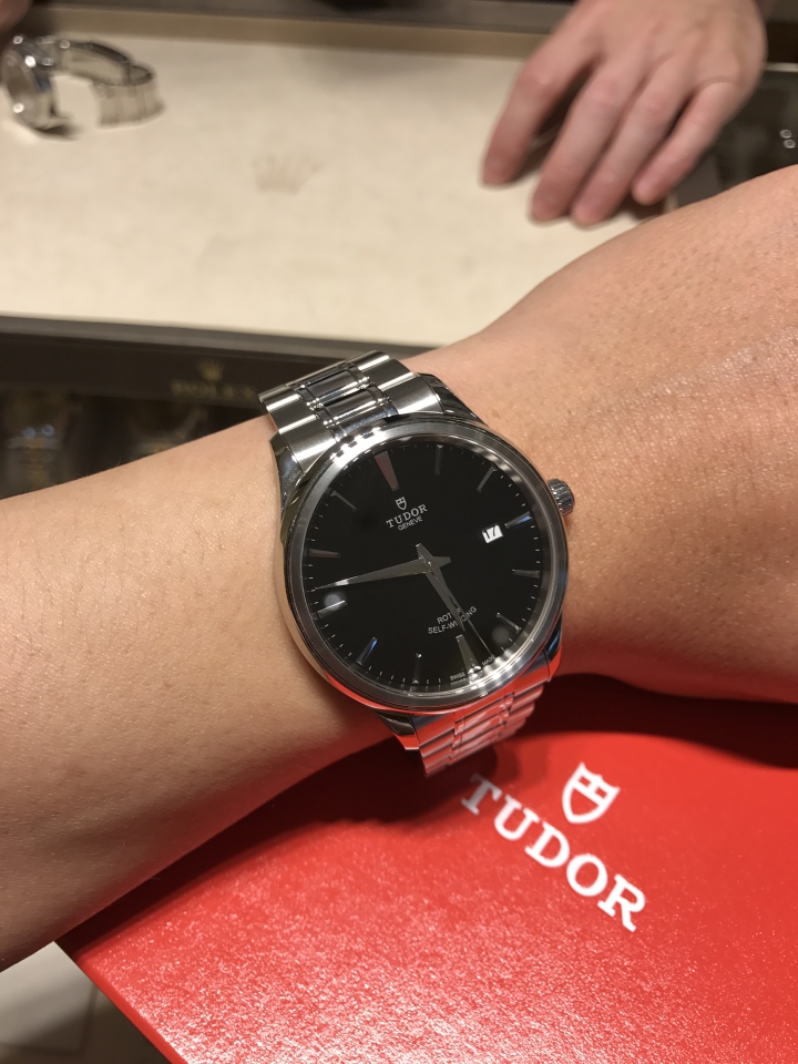 TUDOR STYLE vs TITONI MASTER