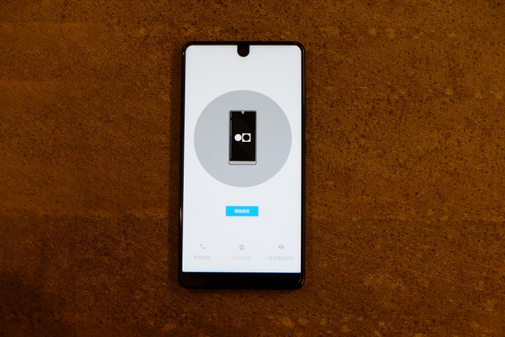 [開箱] Essential Phone PH-1