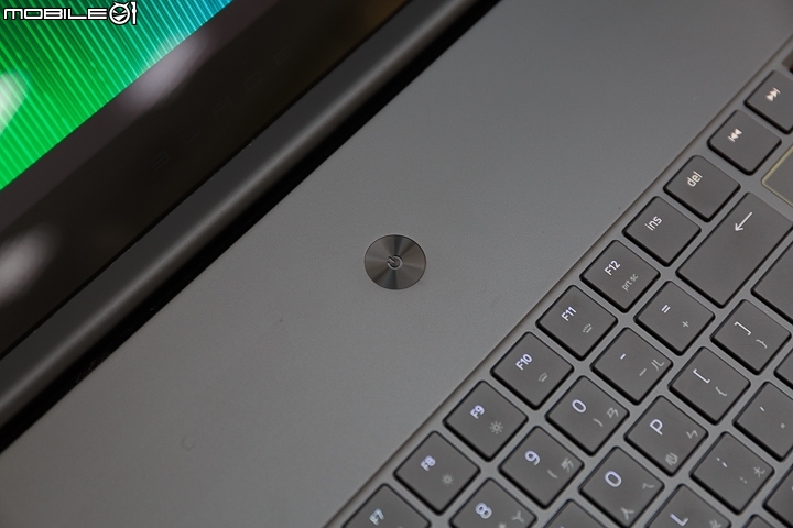 Razer Blade Pro 2017 靈刃筆電的再進化
