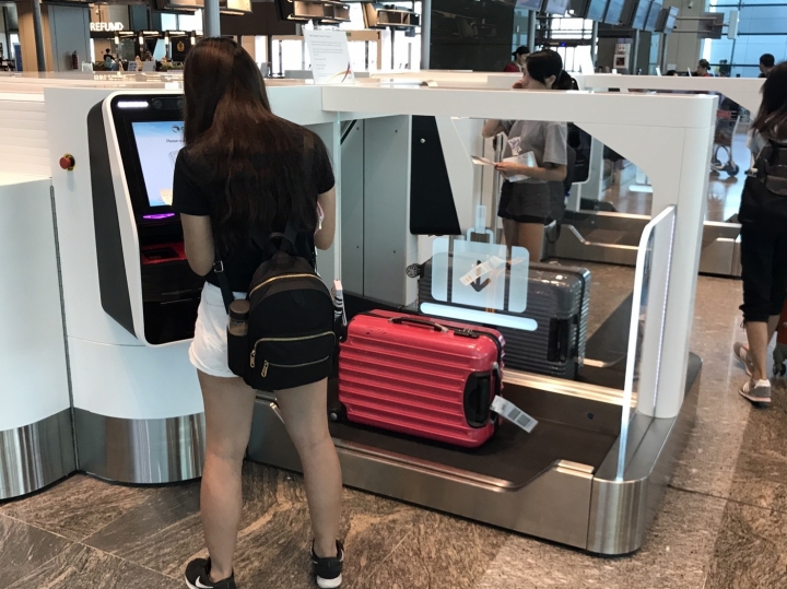 飛行紀錄:新加坡-香港 國泰首架A350 CX690 商務艙