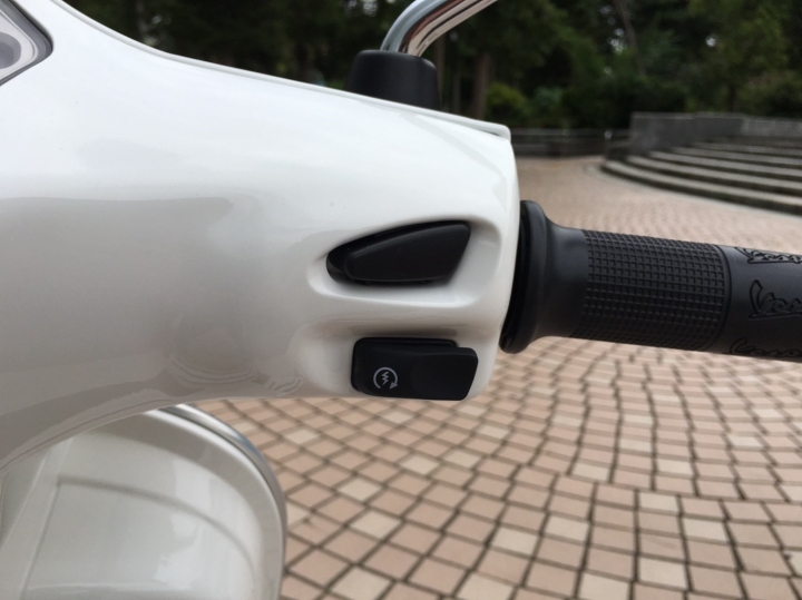2017最新 VESPA LX i-get引擎版+半專業開箱文