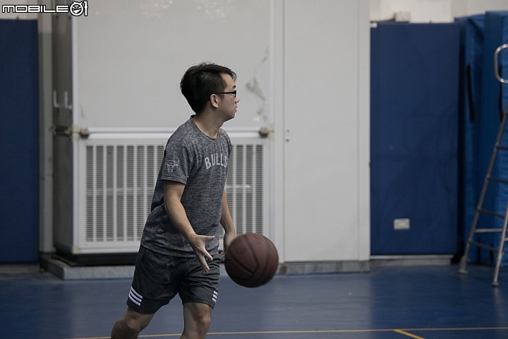 9/5 19:00 下班一起來打球！小惡魔徵球友 一起到內湖室內球場鬥牛！