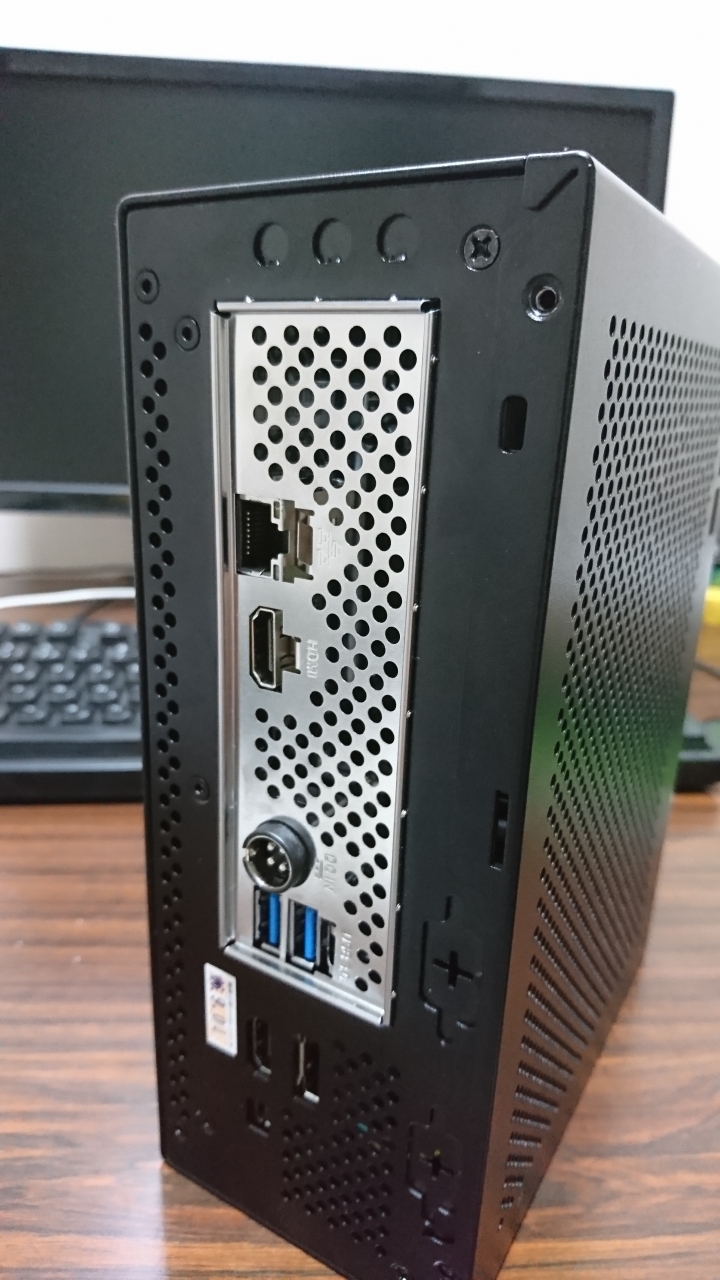 有獨顯的STX ASRock Deskmini GTX1060 不專業開箱