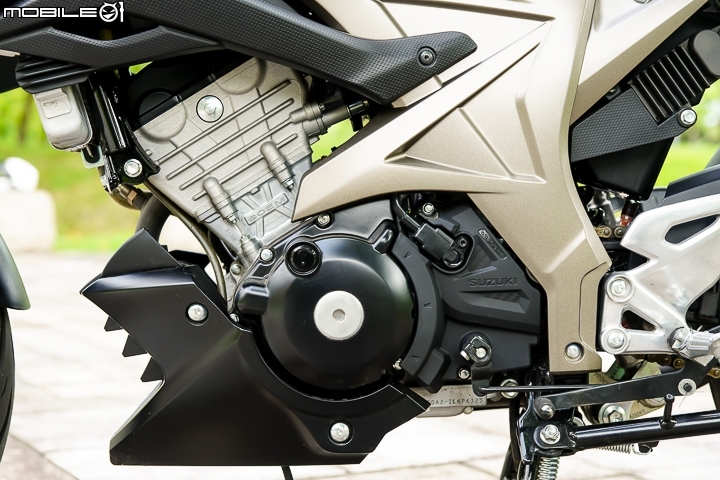 孿生兄弟不同調 SUZUKI GSX-S150 試駕
